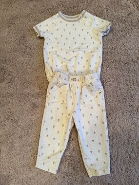 Easy Peasy Neutral  Baby Two-Piece Set with Small  Floral Print side 12 months